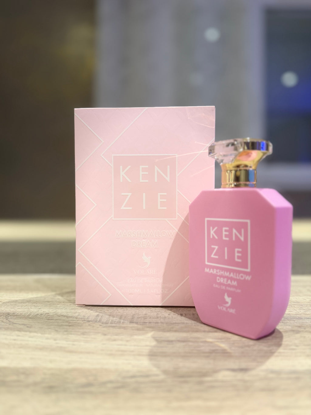 Kenzie Marshmallow Dream Volaré – flacon rose et boîte