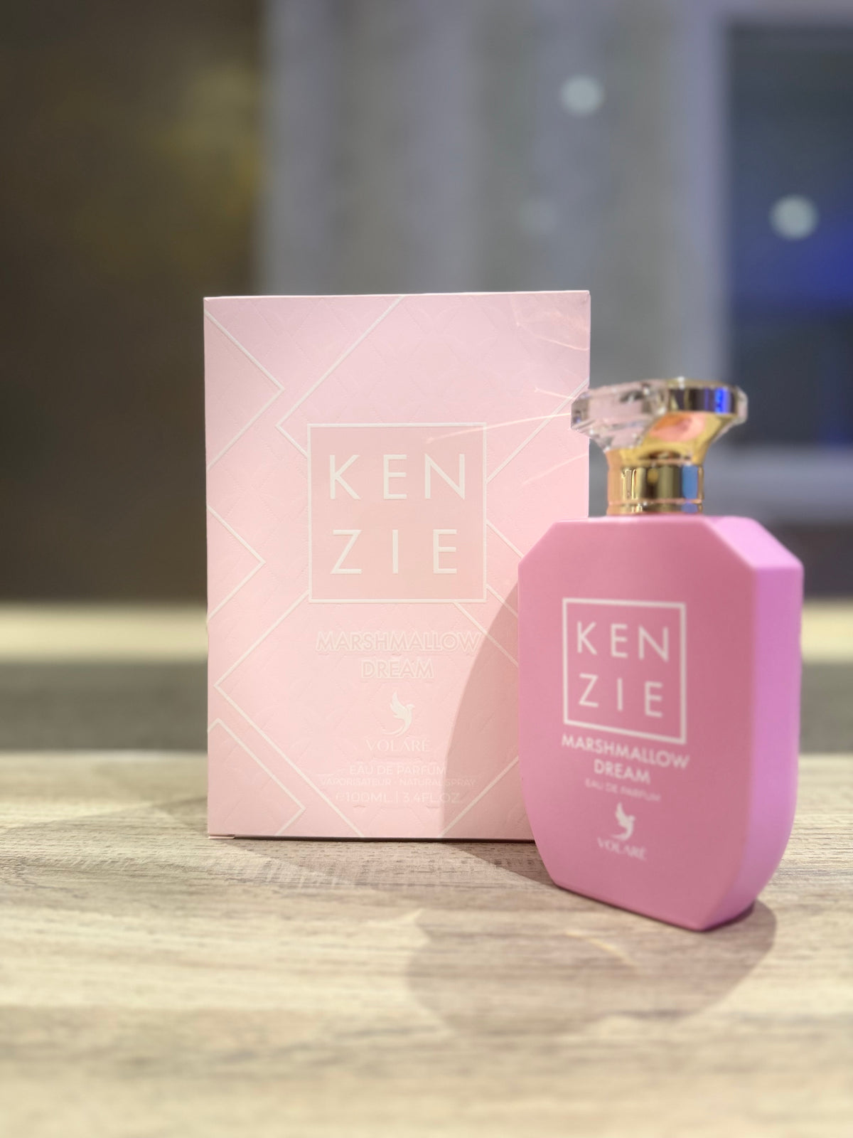 Kenzie Marshmallow Dream Volaré – flacon rose et boîte